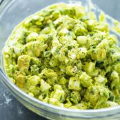 CREAMY AVOCADO EGG SALAD